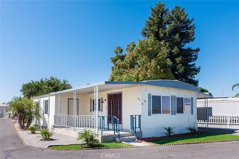 880 N Lake St #90, Hemet, CA 92544