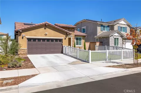 27314 Graphite Dr, Menifee, CA 92584