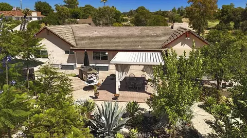 10700 Meadow Glen Way E, Escondido, CA 92026 photo 32