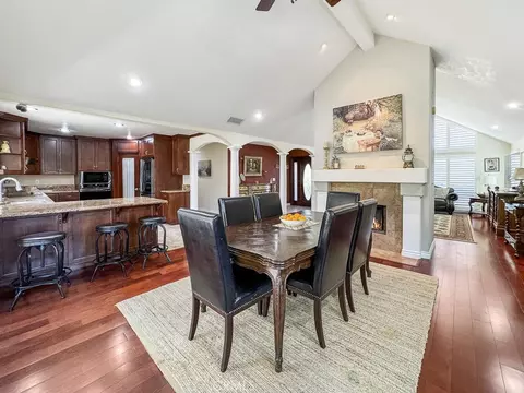 10700 Meadow Glen Way E, Escondido, CA 92026 photo 7