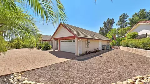 10700 Meadow Glen Way E, Escondido, CA 92026 photo 37