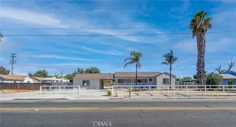 248 N Palm Ave, Hemet, CA 92543