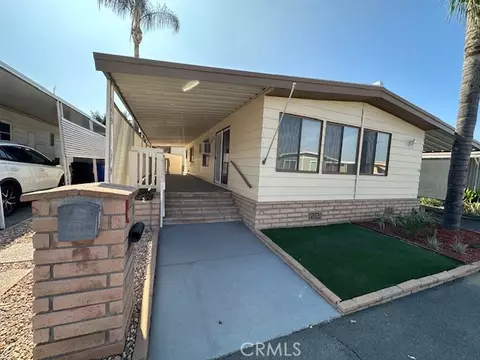 881 N Lake St #332, Hemet, CA 92544