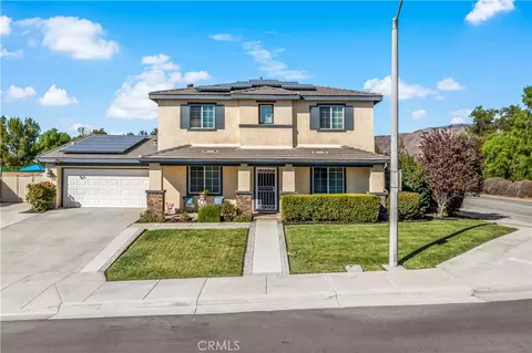 1305 Willowstone Ct, San Jacinto, CA 92582