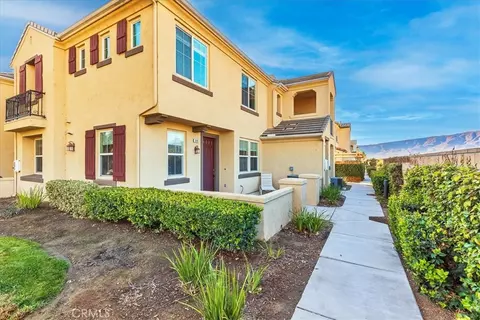1800 E Lakeshore Dr #808, Lake Elsinore, CA 92530