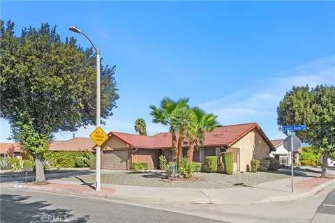 1150 Lemon Gum Ln, Hemet, CA 92545