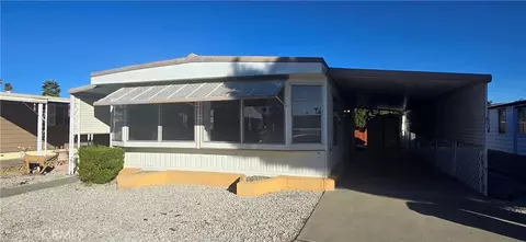 220 San Carlos Dr, Hemet, CA 92543