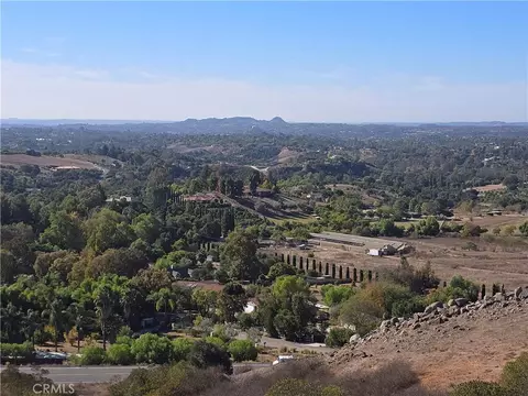 1387 Las Vistas Rd, Fallbrook, CA 92028 photo 11