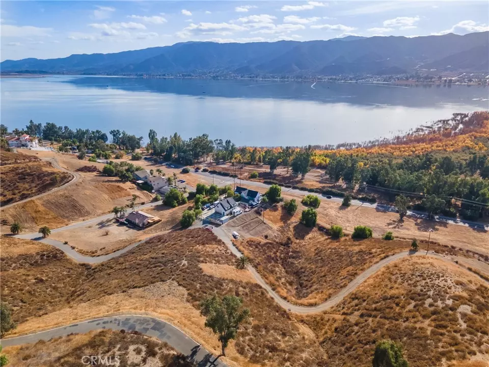  35 Lake View Ave, Lake Elsinore, CA 92530 photo 1