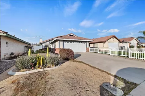 798 Don Dr, Hemet, CA 92543