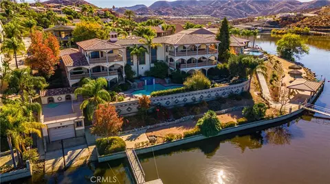 21990 Village Way, Canyon Lake, CA 92587