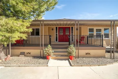 1161 W 7th St, Perris, CA 92570