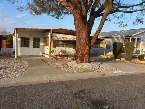 210 San Carlos Dr, Hemet, CA 92543