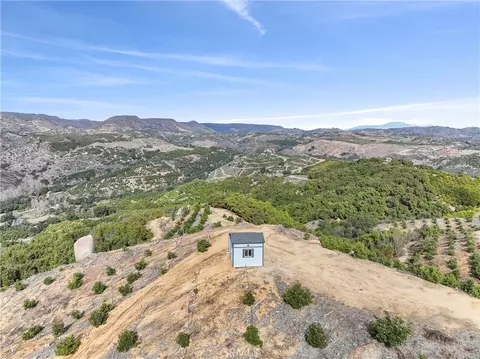 45811 Camaron Rd, Temecula, CA 92590 photo 3
