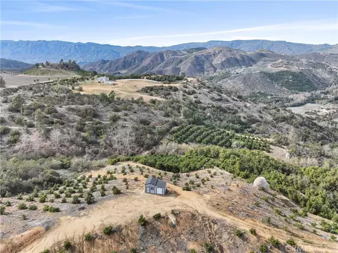 45811 Camaron Rd, Temecula, CA 92590 photo 4