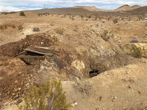 1 Butte Rd, Randsburg, CA 91335