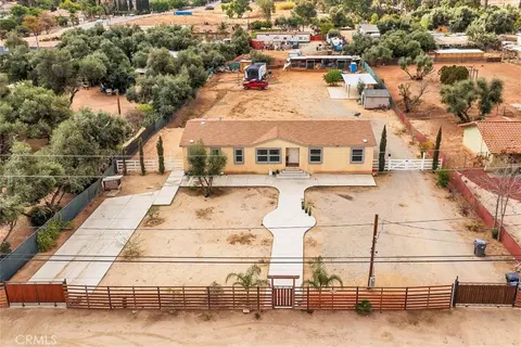 21673 Mountain Ave, Perris, CA 92570 photo 1