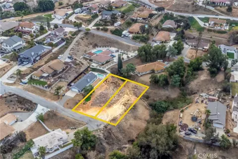21 Judy Ann Dr, Riverside, CA 92503