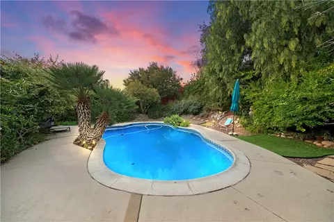 15080 Knollwood St, Lake Elsinore, CA 92530