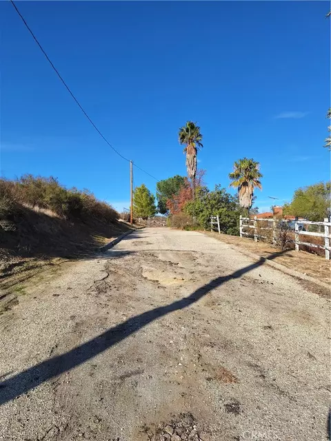 71 Juniper Flats Rd, Nuevo, CA 92567