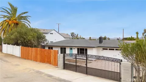 17624 Mackay Ave, Lake Elsinore, CA 92530
