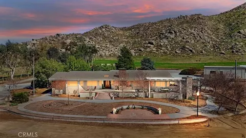 23200 Beech St, Hemet, CA 92545
