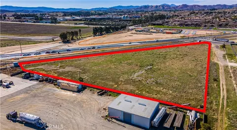 0 Case, Perris, CA 92570 photo 3