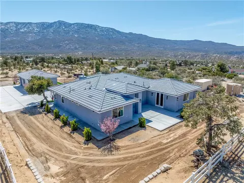 68597 Zurich Ave, Mountain Center, CA 92561