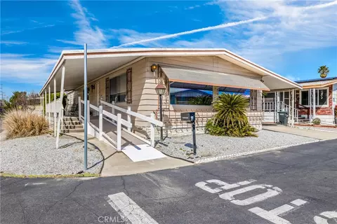 1525 W Oakland Ave #110, Hemet, CA 92543