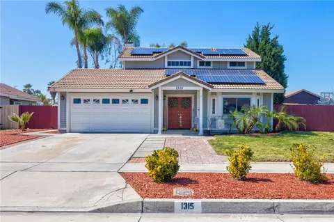 1315 Rosalie Ct, Redlands, CA 92374 photo 1