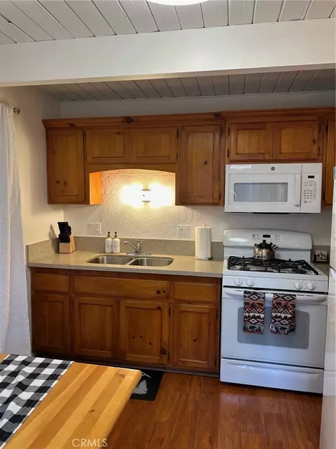 Kitchen - 2057 3rd, Big Bear City, CA 92315 photo 3 of 3