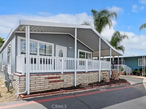 1445 W Florida Ave #101, Hemet, CA 92543