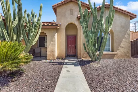 32968 Turtle Dove Dr, Lake Elsinore, CA 92530