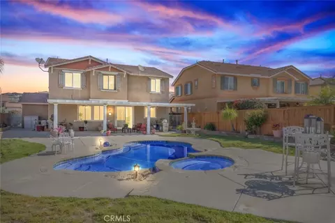 41022 Crimson Pillar Ln, Lake Elsinore, CA 92532