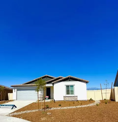 705 Longhorn Dr, San Jacinto, CA 92582