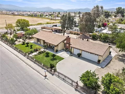 790 E Peach St, San Jacinto, CA 92583