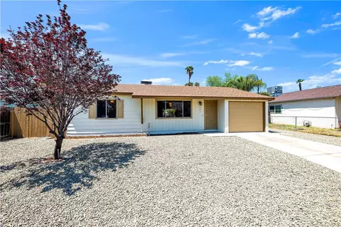 841 S Harvard St, Hemet, CA 92543