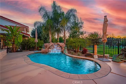 30525 Greenbrook Pl, Canyon Lake, CA 92587