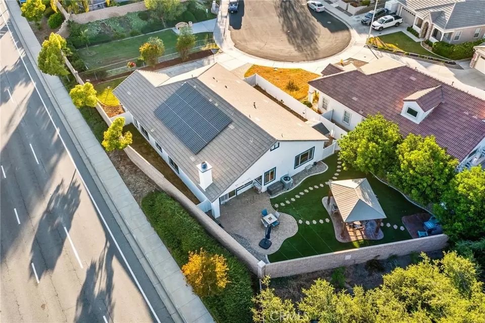 View/Area - 27335 Wedgewood Way, Murrieta, CA 92562 photo 3 of 6