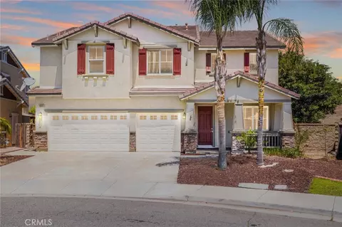 41003 Crimson Pillar Ln, Lake Elsinore, CA 92532