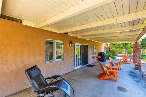 Exterior - 40057 S Shore Rd, Fallbrook, CA 92028 photo 5 of 11