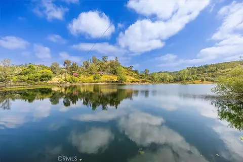 View/Area - 40057 S Shore Rd, Fallbrook, CA 92028 photo 6 of 20