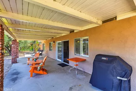 Exterior - 40057 S Shore Rd, Fallbrook, CA 92028 photo 6 of 11
