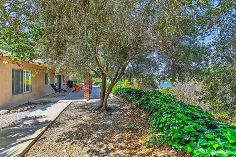 40057 S Shore Rd, Fallbrook, CA 92028