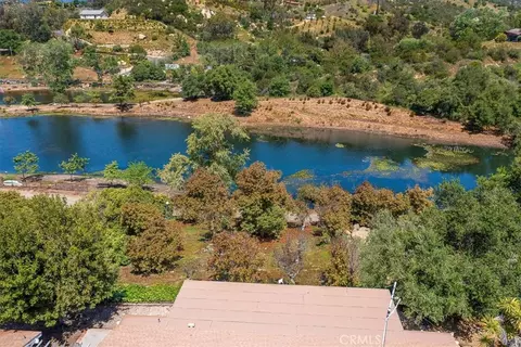View/Area - 40057 S Shore Rd, Fallbrook, CA 92028 photo 16 of 20