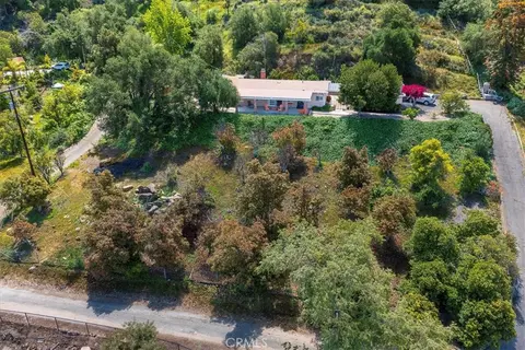 View/Area - 40057 S Shore Rd, Fallbrook, CA 92028 photo 1 of 20