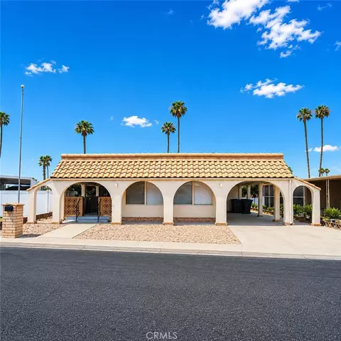 560 Santa Clara Cir, Hemet, CA 92543