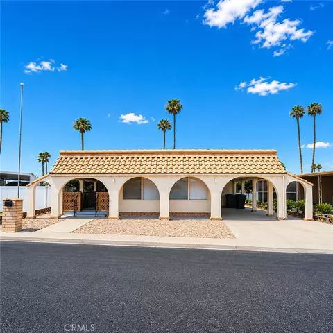 560 Santa Clara Cir, Hemet, CA 92543
