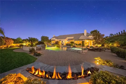 Exterior - 44195 Sunset Ter, Temecula, CA 92590 photo 5 of 28