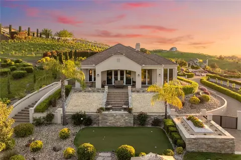 Exterior - 44195 Sunset Ter, Temecula, CA 92590 photo 16 of 28